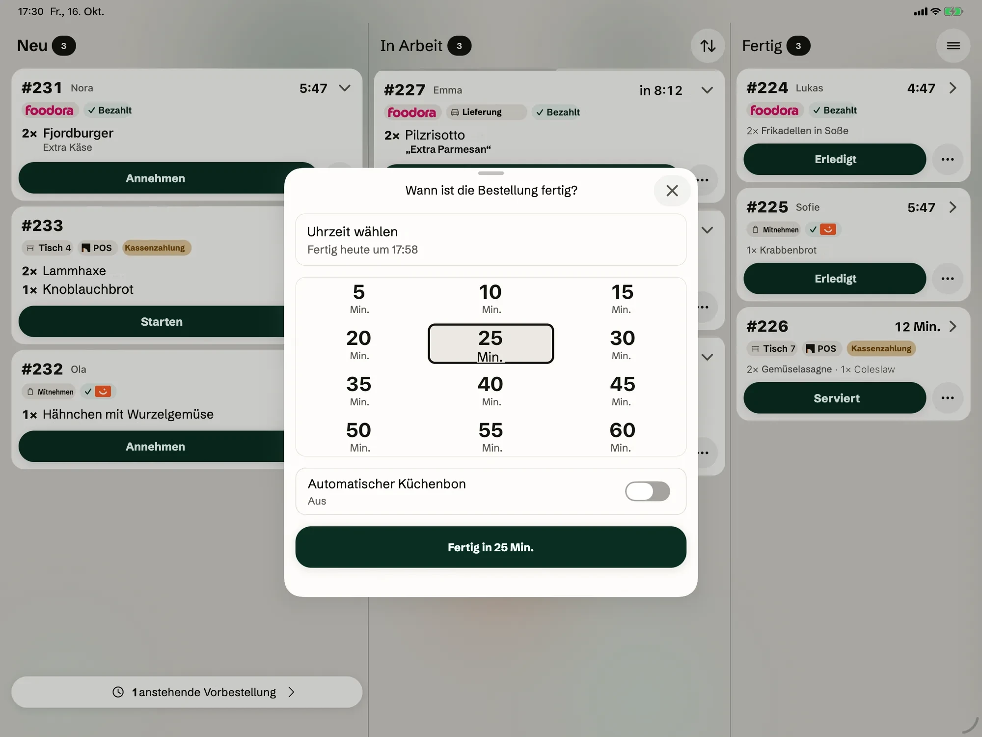 Die Auswahl der Fertigzeit auf dem Küchenmonitor: 5 bis 60 Minuten, 25 Minuten gewählt, und der Button ‚Fertig in 25 Min.‘.